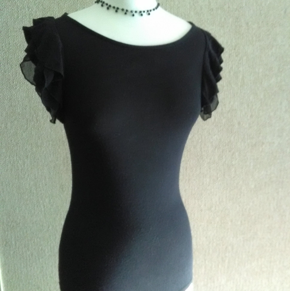 EASY WEAR Black Tee with ruffles